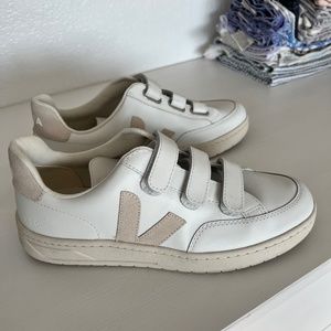 Veja velcro sneakers